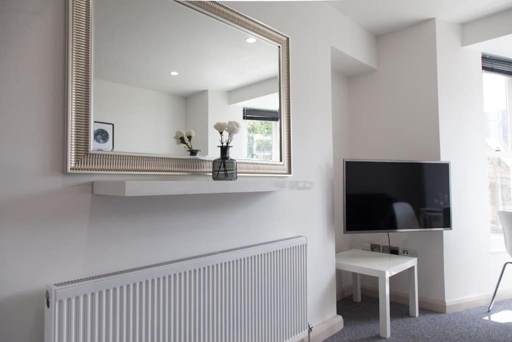 Stunning 2 Bed Apartment With Sea Views, Penzance Bagian luar foto